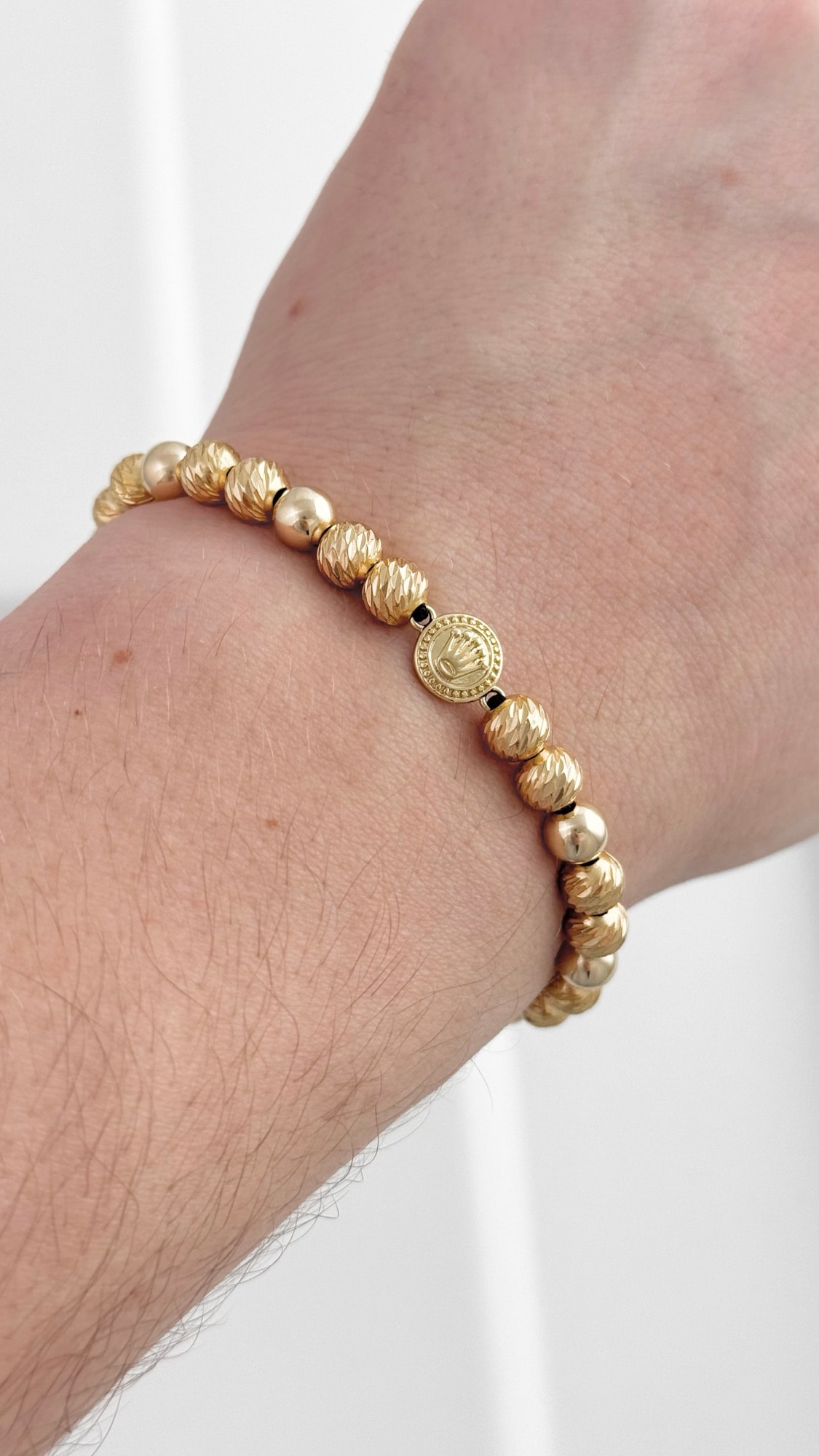 Pulsera balines diamantados gruesos con medalla sello premium oro laminado 18k foto original NJL Jewelry